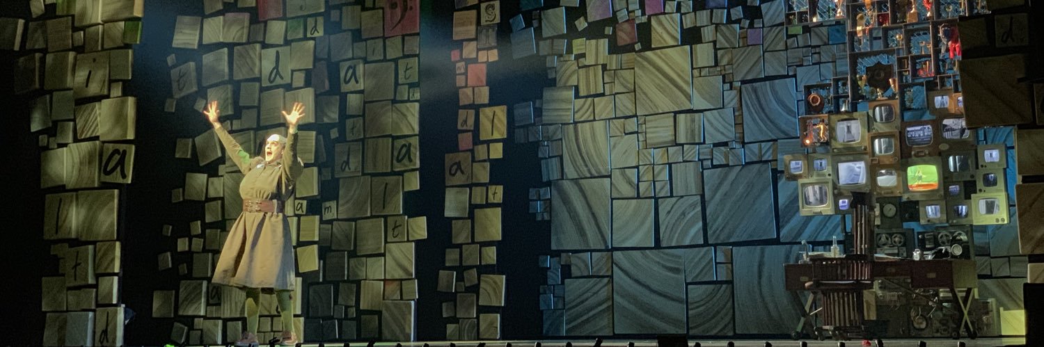 Elliot Harper banner