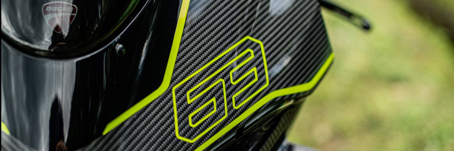 hewesxx's profile banner image