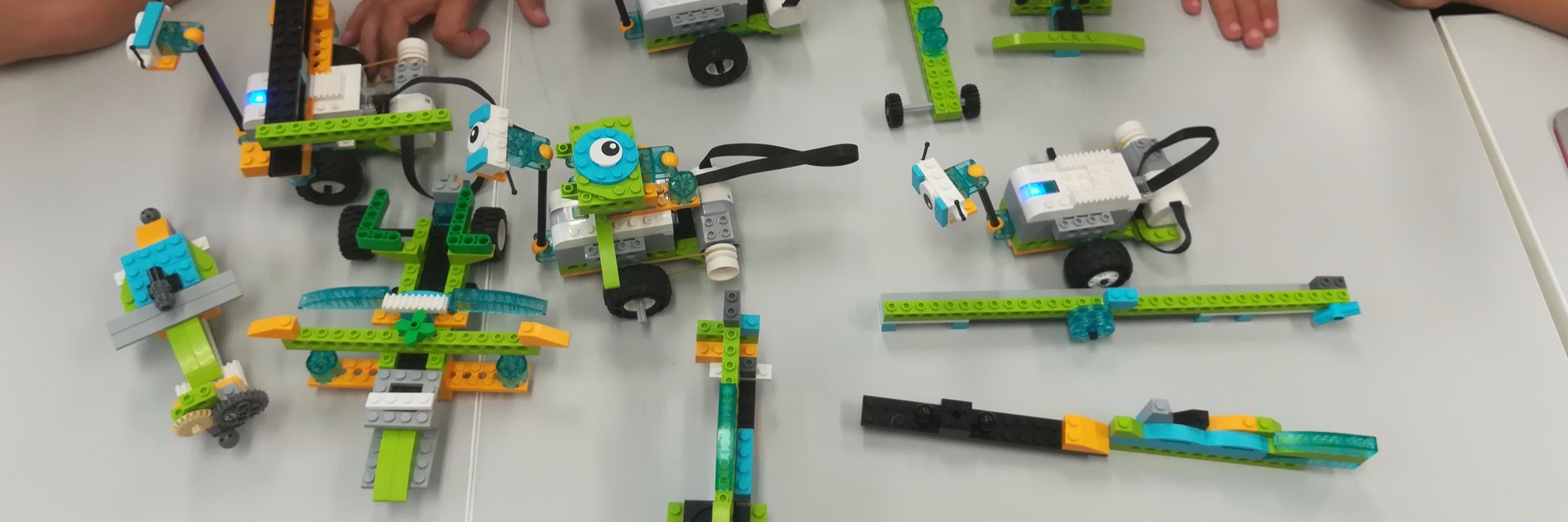 Ebot Educación : Robótica y tecnología 🤖 banner