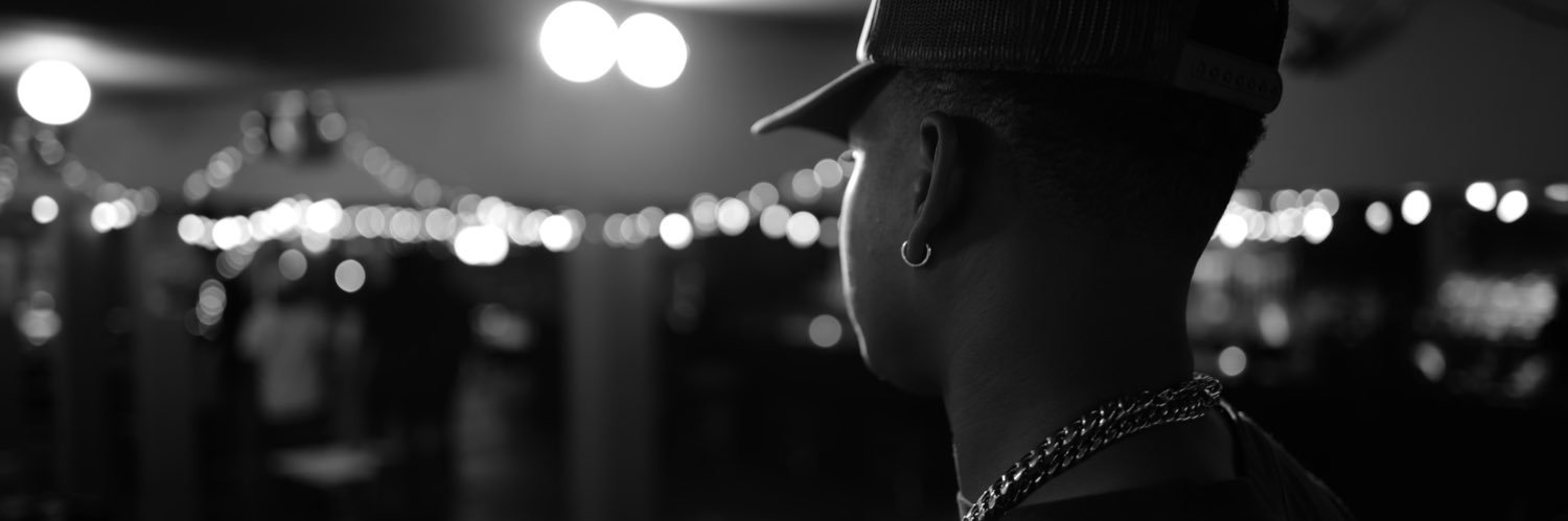 ItsDeveon's profile banner image