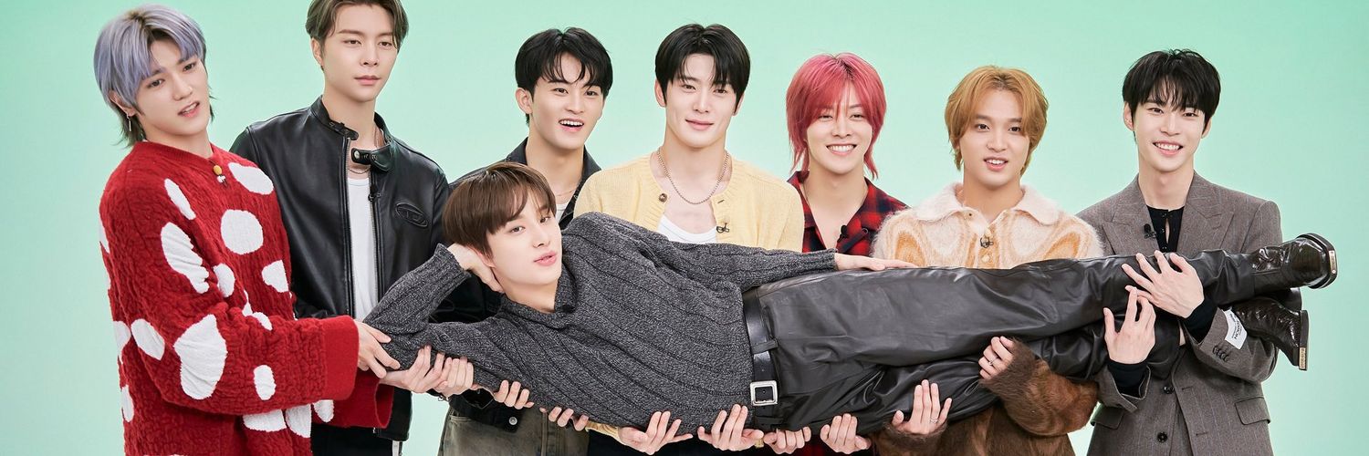 zeusmacarons's profile banner image