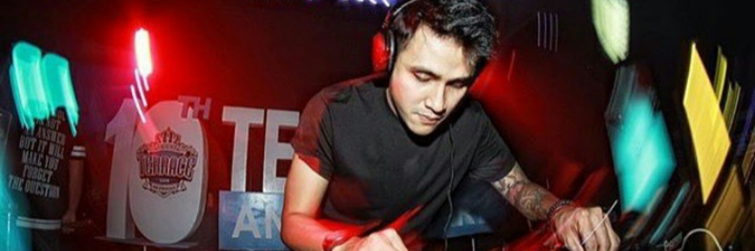 vhalent_24's profile banner image