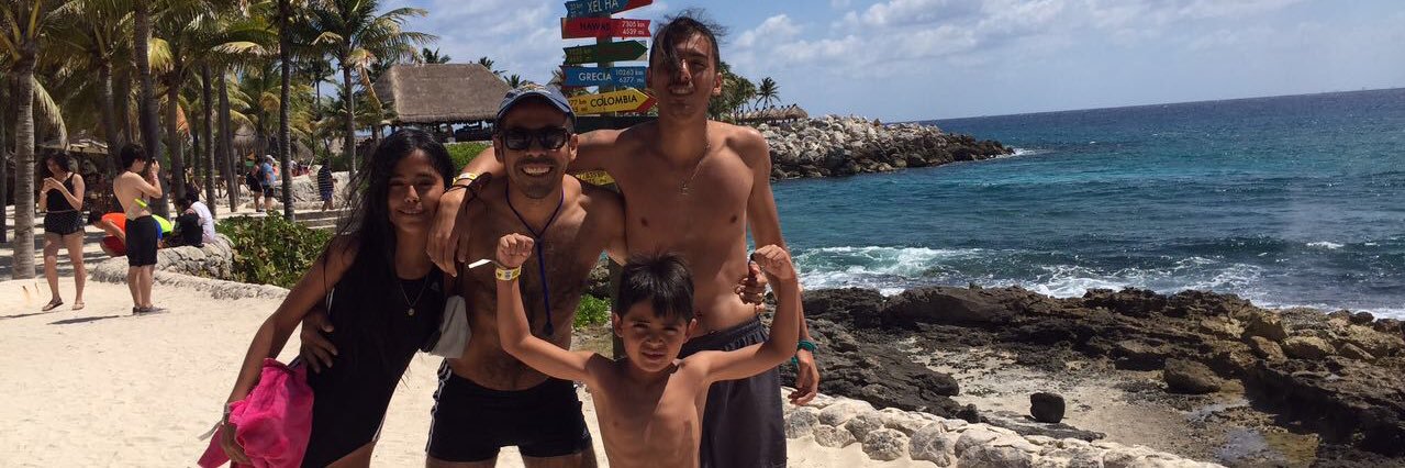 Carlos Rodríguez banner