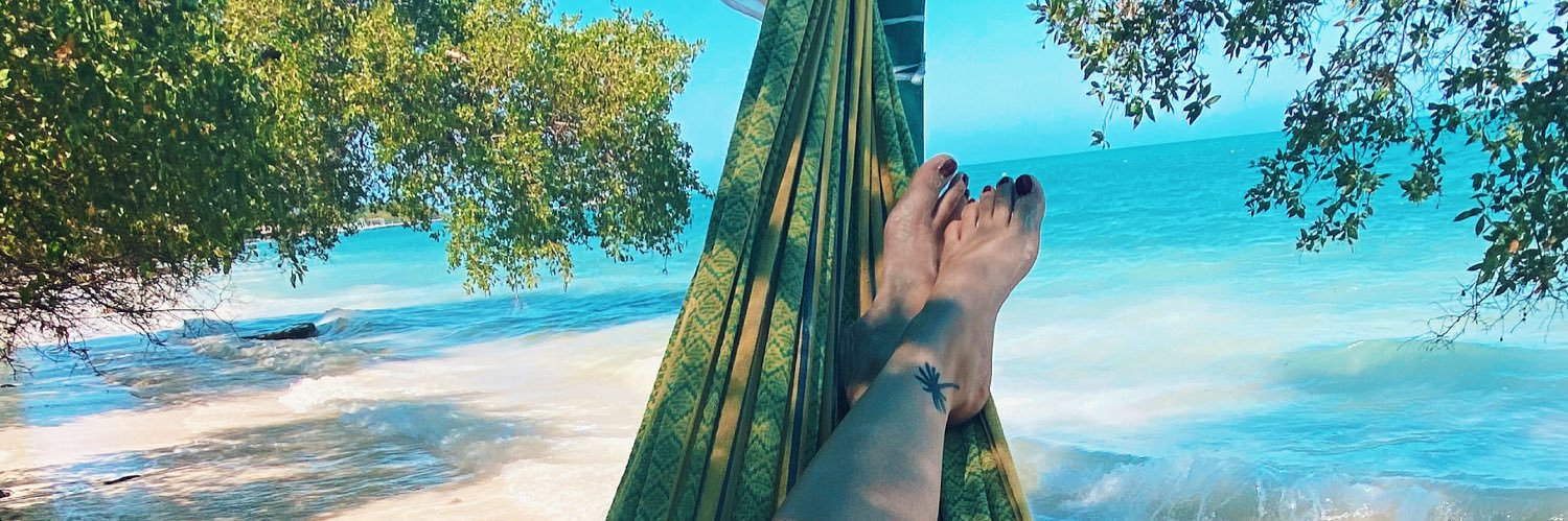 laviloria_'s profile banner image