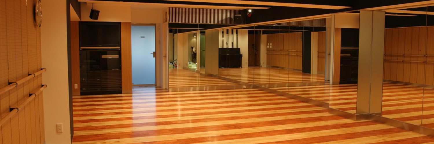 Higuchi_Studio's profile banner image