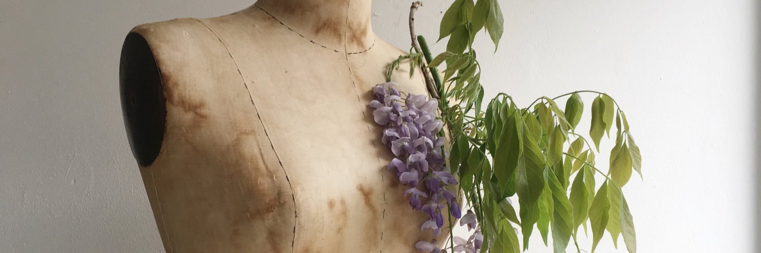 Relevantretro's profile banner image
