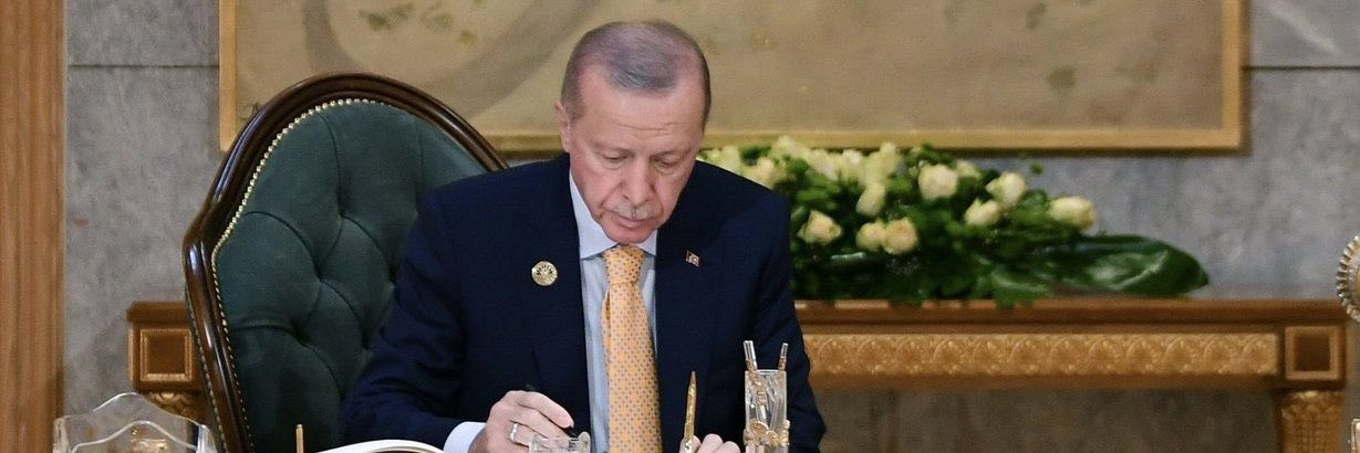 serdarydn's profile banner image