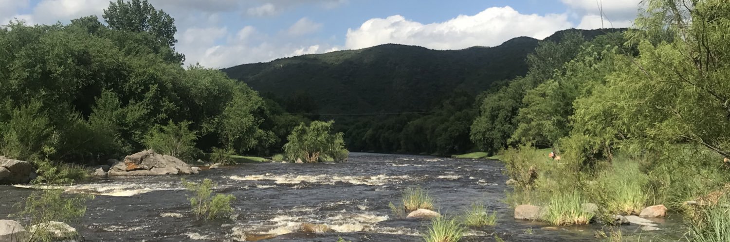 _LaraQuiroga's profile banner image