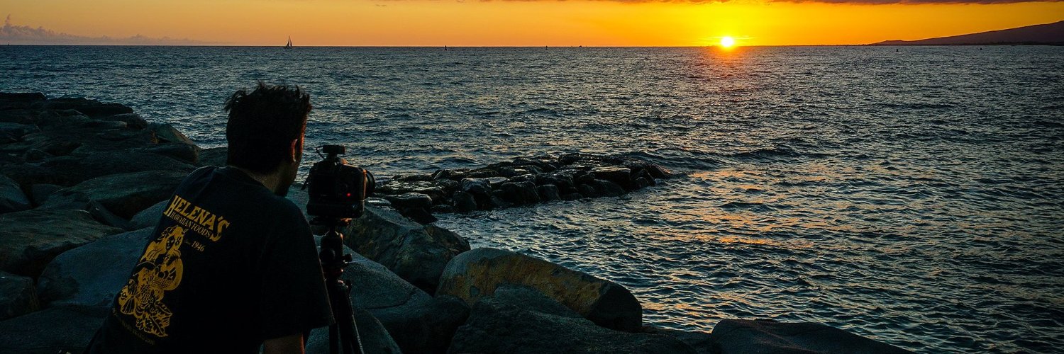 TheCaptiveEye's profile banner image