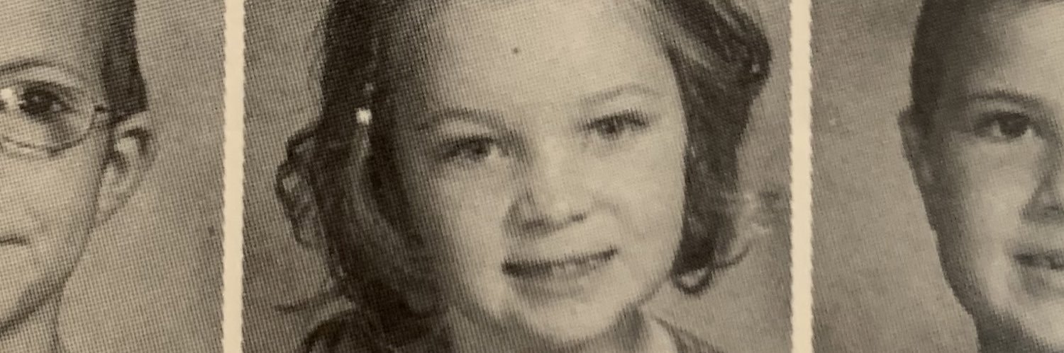 gabbydob's profile banner image