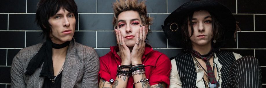 ashtontrasatt's profile banner image