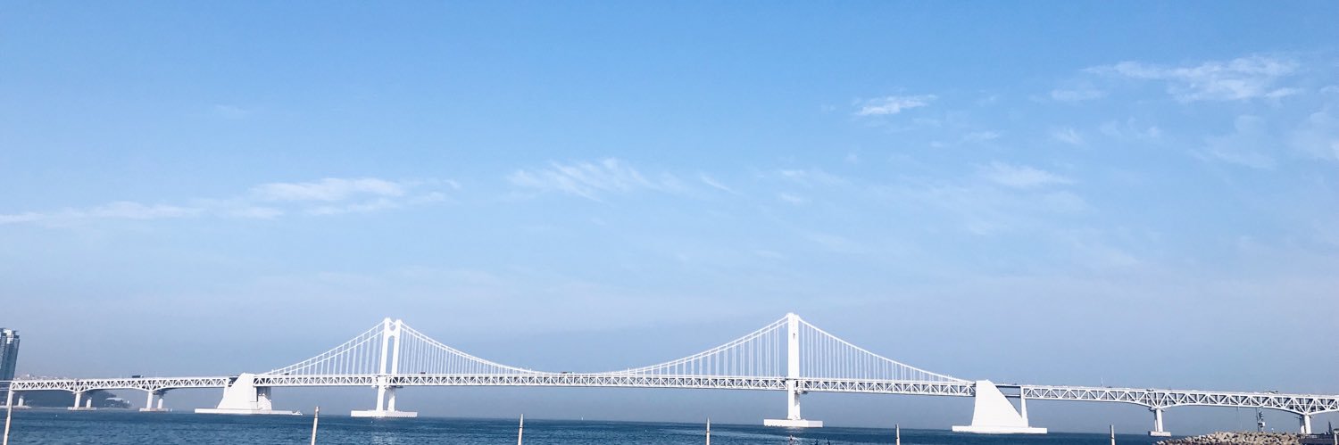 thmchrn's profile banner image