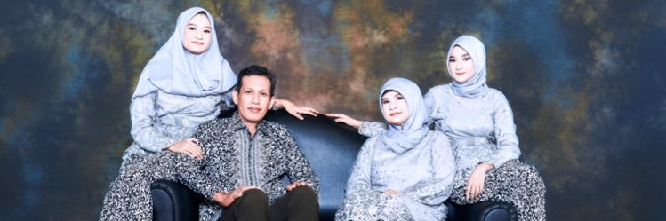 fridaasasi's profile banner image