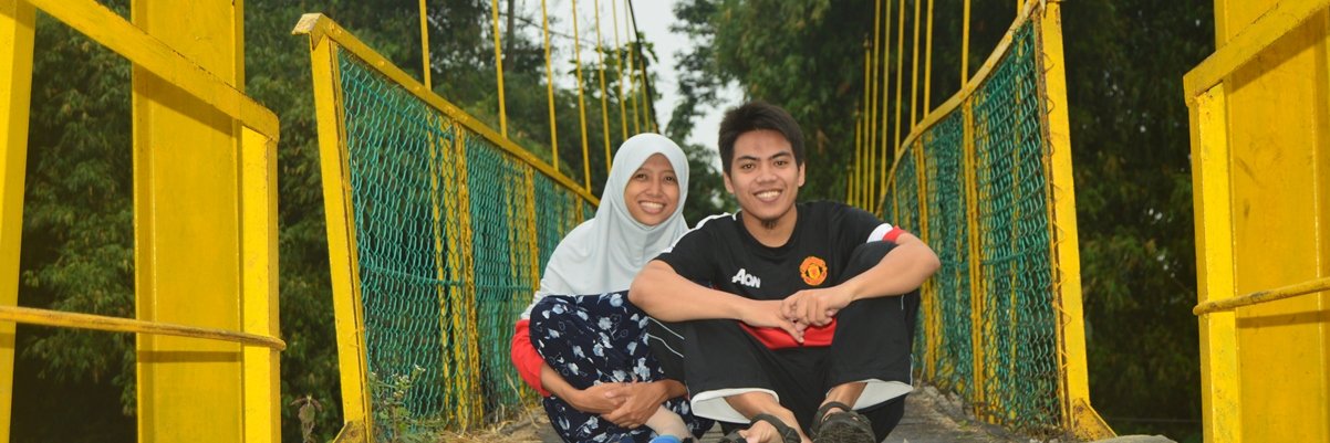 RisyaLutfia's profile banner image