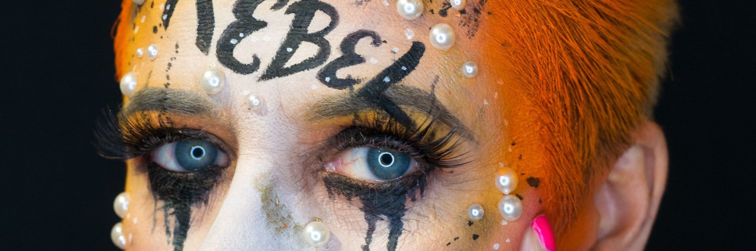 Tracey Barraclough banner