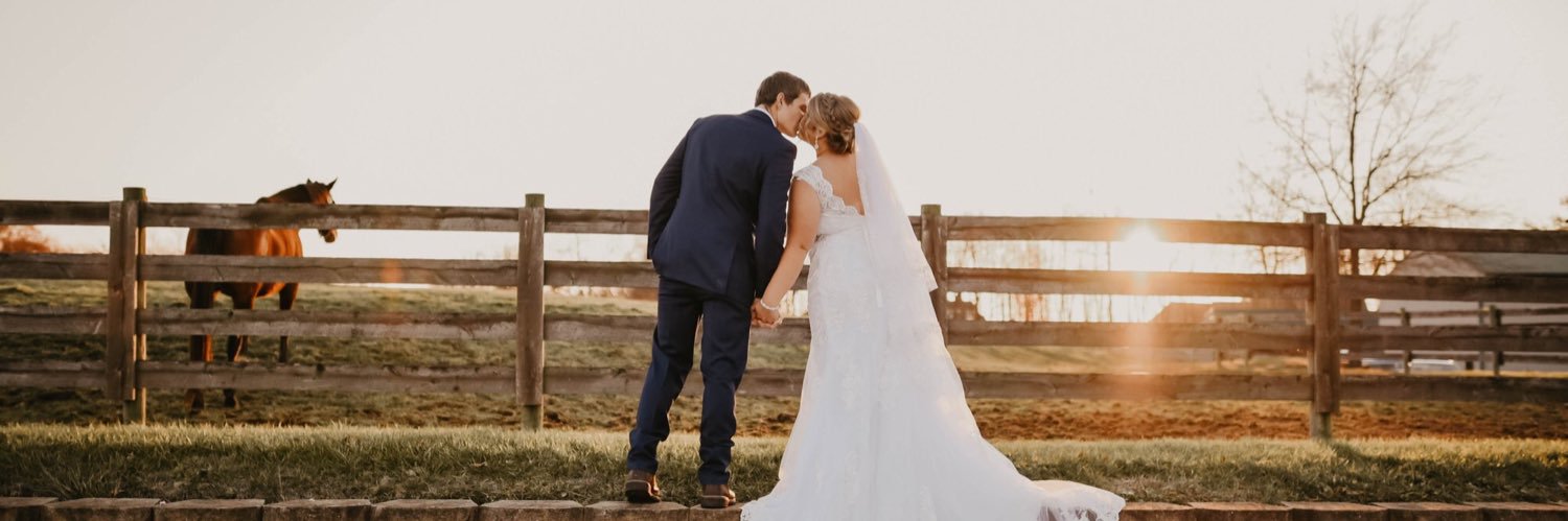 emillee11's profile banner image