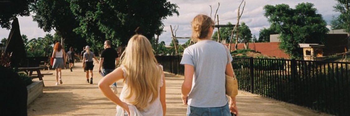 justineching_'s profile banner image