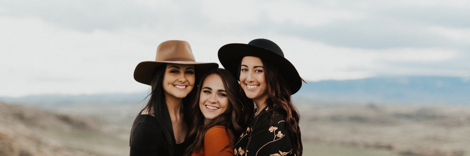 ameliaponce_'s profile banner image
