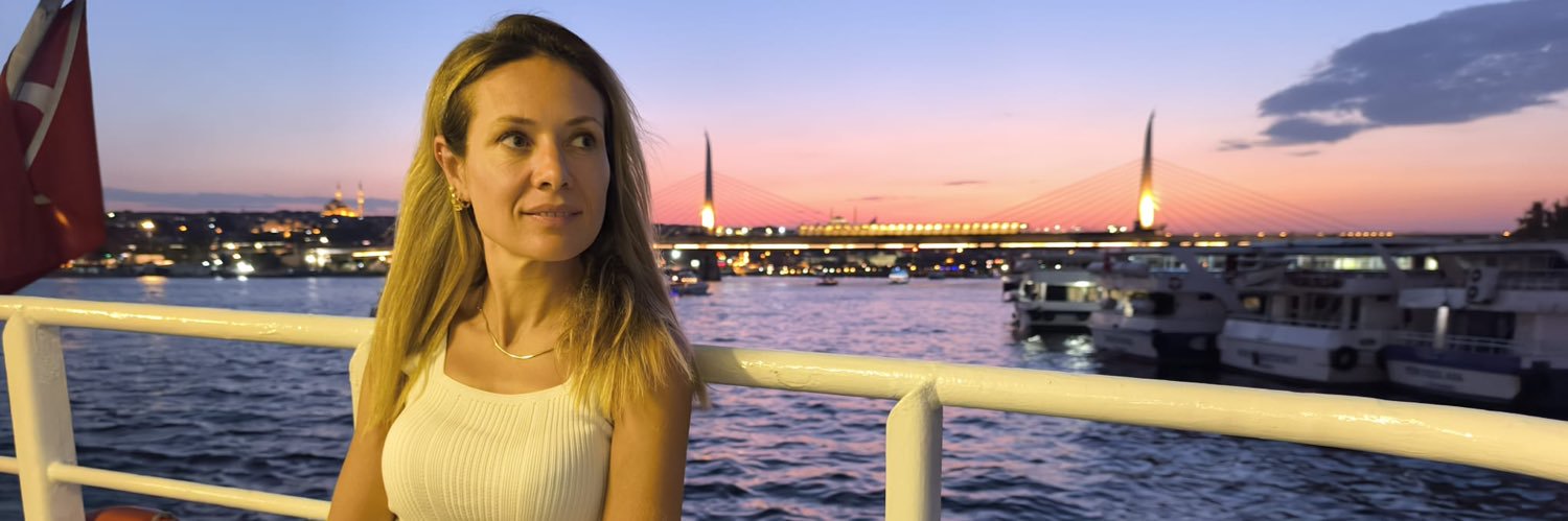 ayse6003's profile banner image