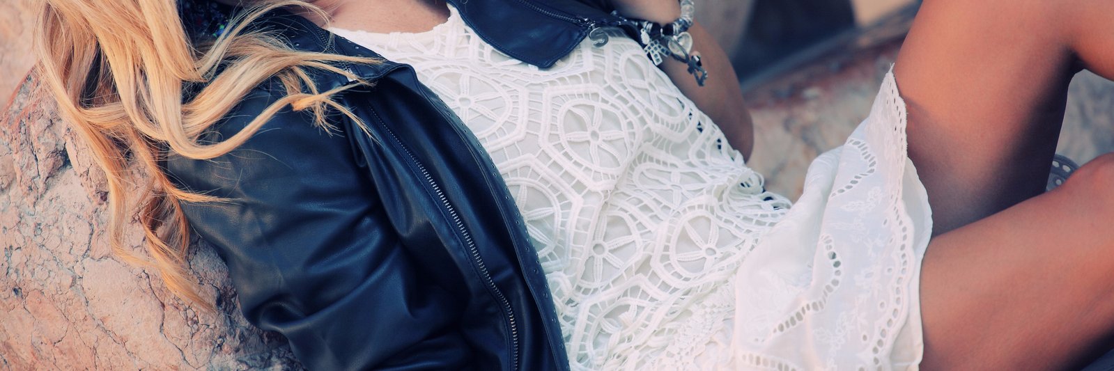 AngelaPavese1's profile banner image