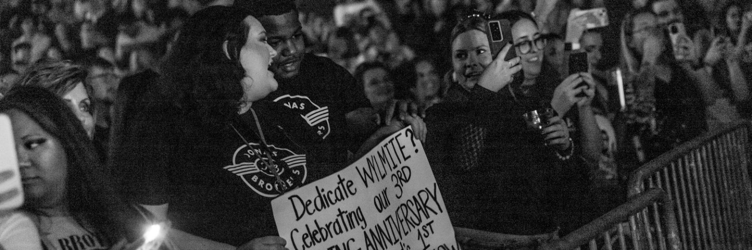 sarahfowler95's profile banner image