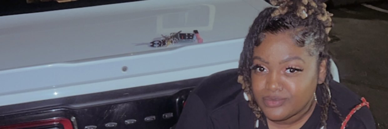 TiffBooRay's profile banner image