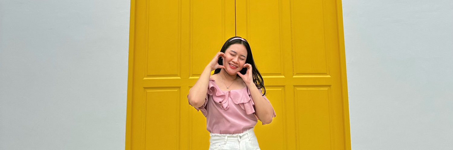 ploysirinnn's profile banner image