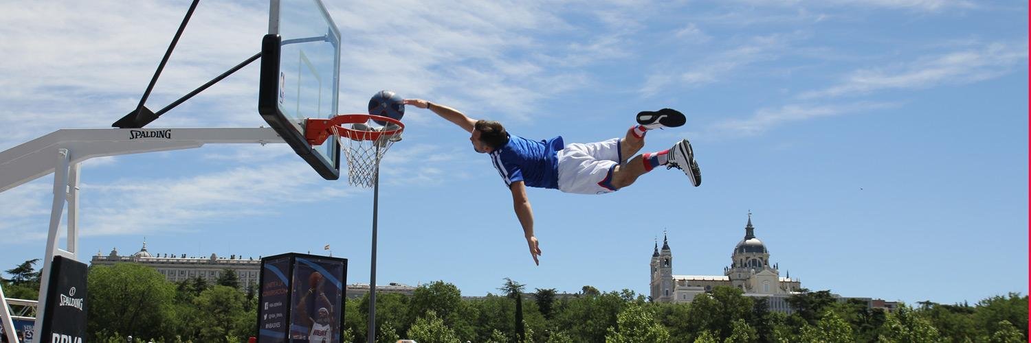 David González banner