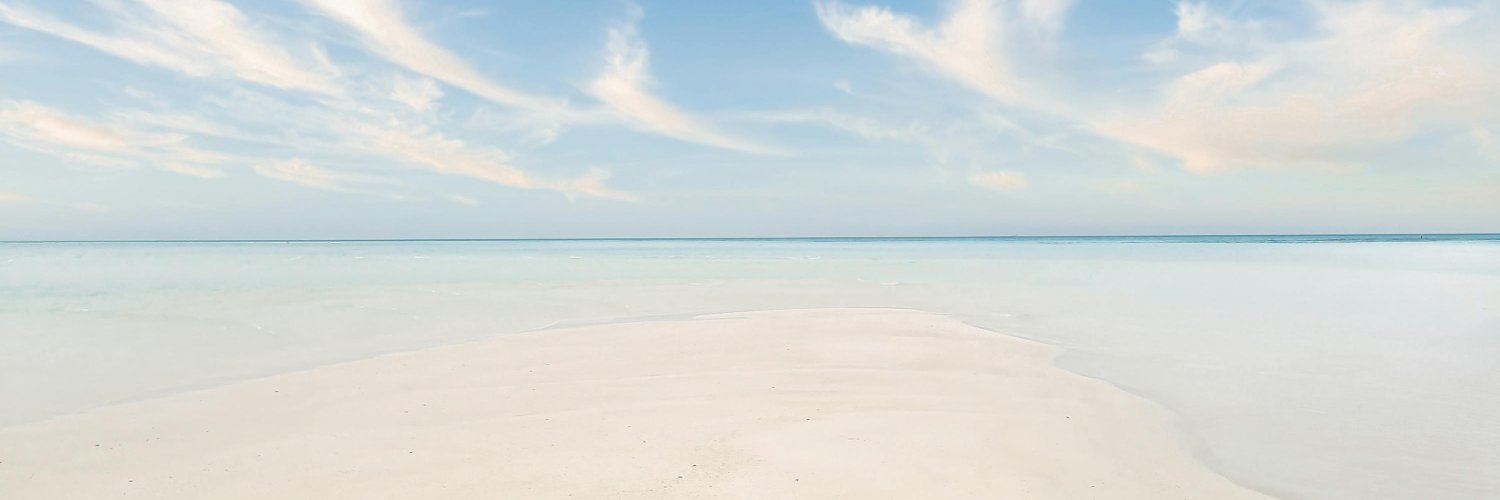 EssmaaG's profile banner image