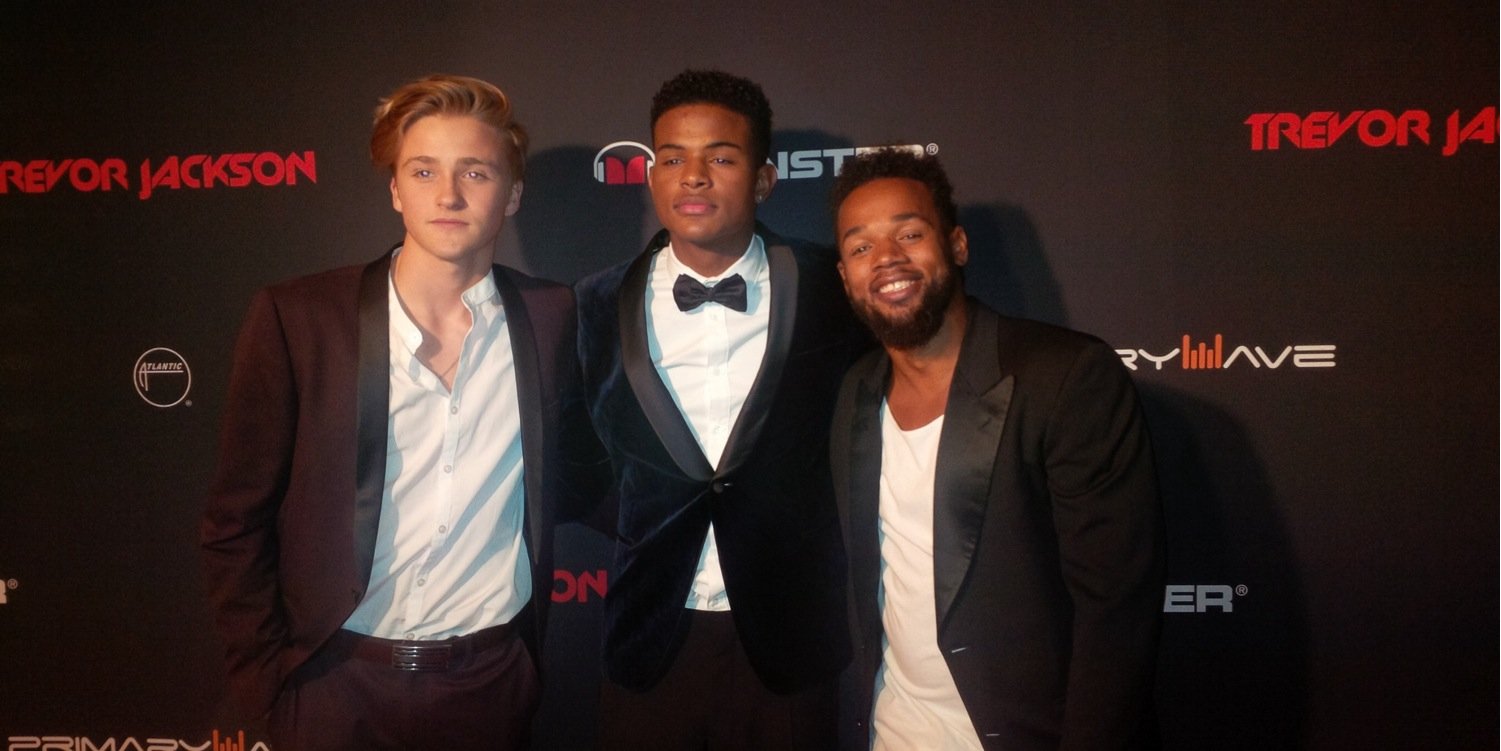 Club Radio-Active banner