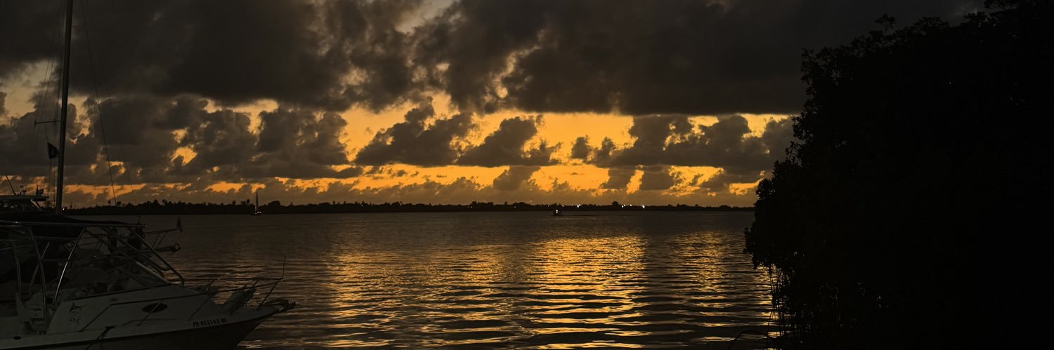 KeyriVasquez_'s profile banner image