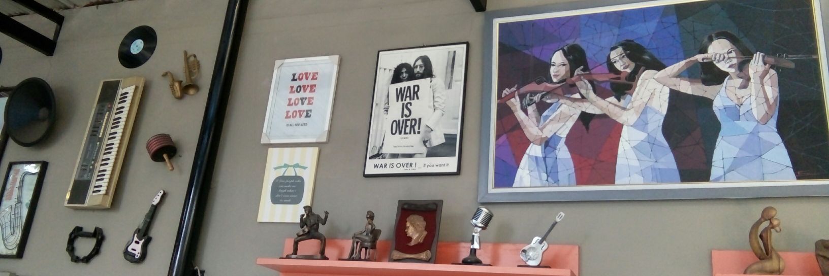 uvely banner