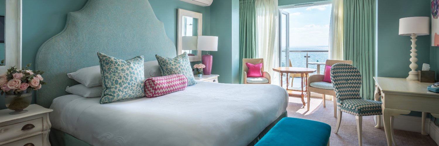 Roslin Beach Hotel banner