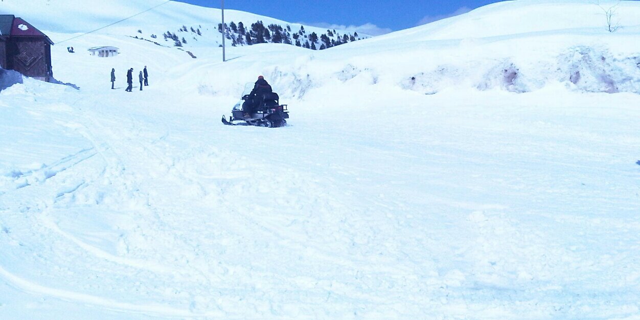 saloraini's profile banner image