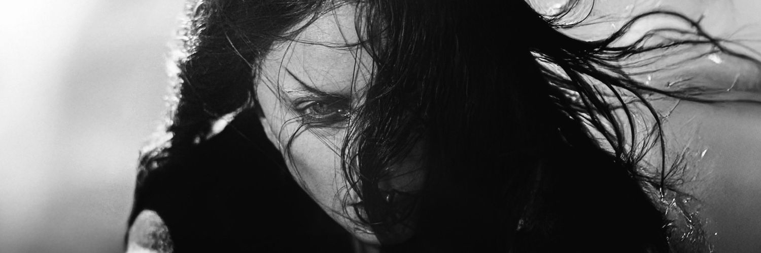 DanielaVivan's profile banner image