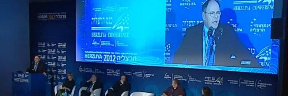 דני דיין banner