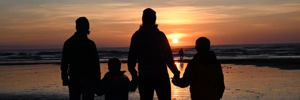 H Aitchison 💙 banner