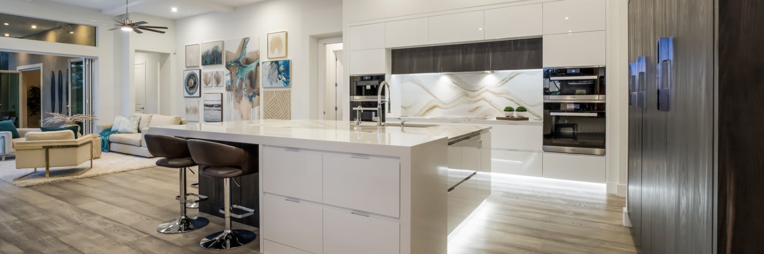 Cabinets Extraordinaire banner