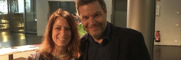 lainee42 Profile Banner