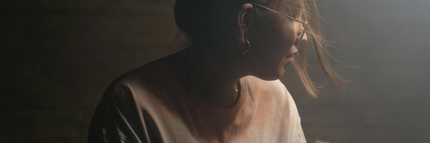 ktemnja's profile banner image