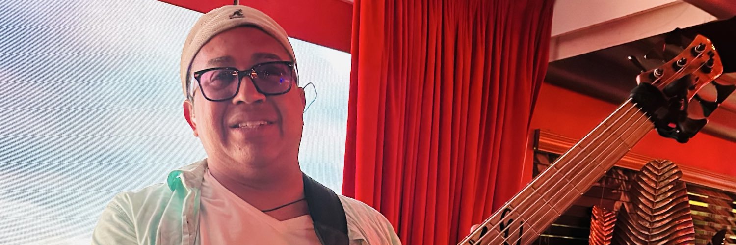 pekebass's profile banner image