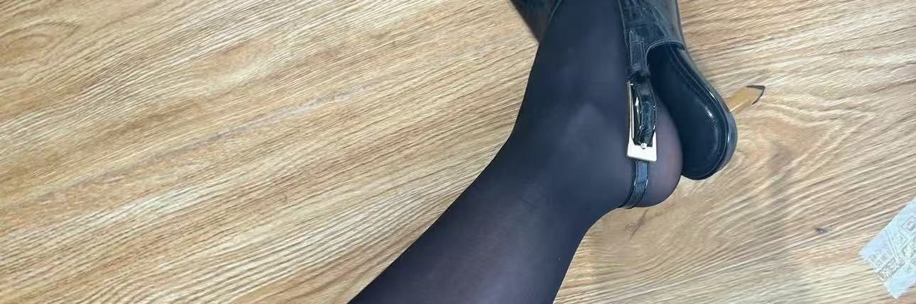 妮娜 banner