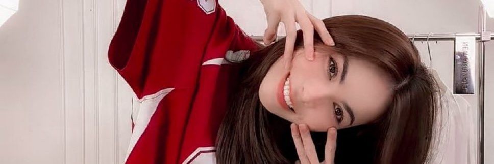gleyce_smiley's profile banner image