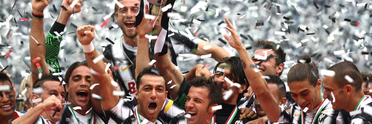 Monica ⚪️⚫️ banner