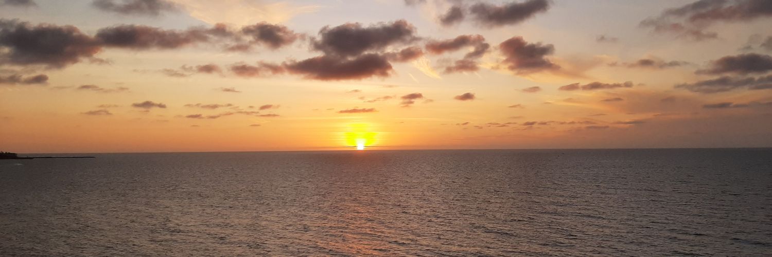 justjuls16's profile banner image