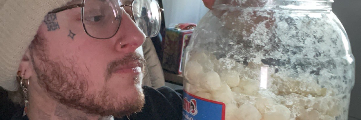 justcallmemoth's profile banner image
