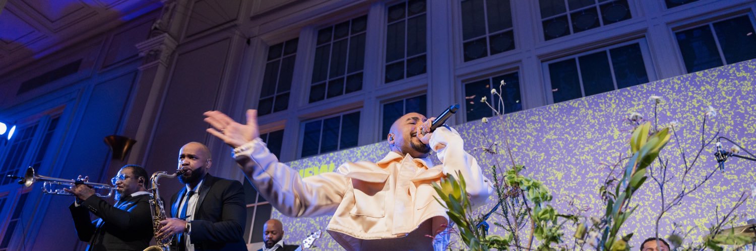 deontjones's profile banner image