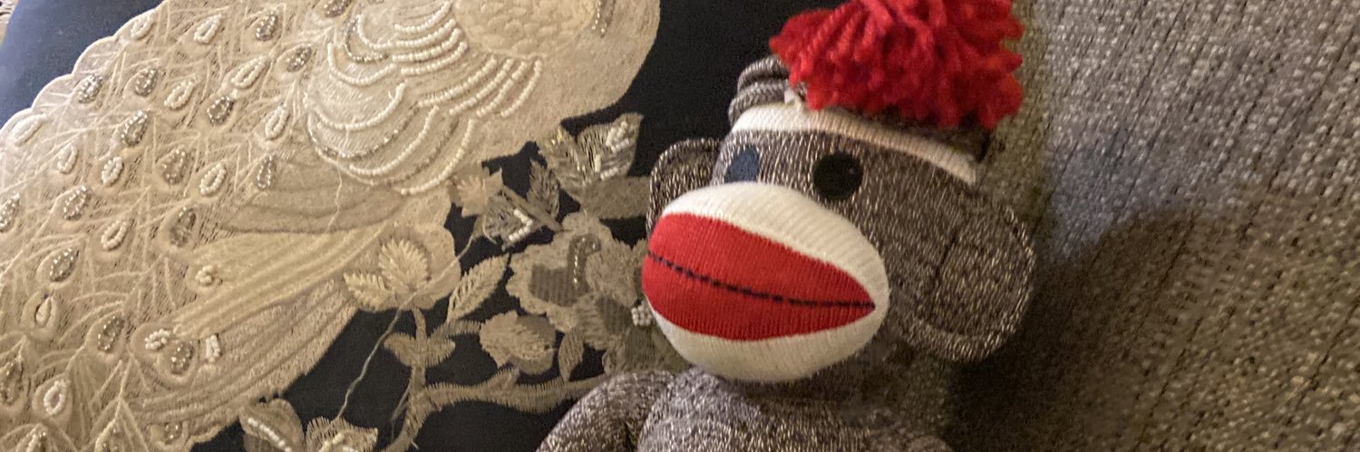 LizzyFenton's profile banner image