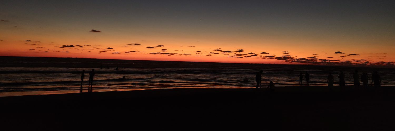 RobertoOlea2's profile banner image
