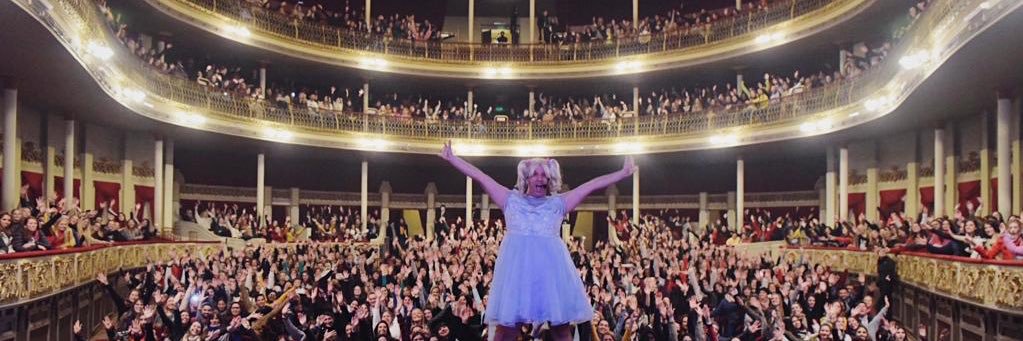 Mina Producciones banner